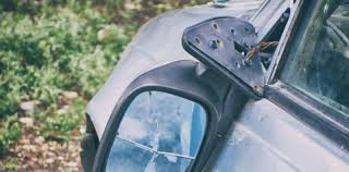 Acht Fahrzeuge in Mainz beschädigt: Unbekannte treten Außenspiegel in der Göttelmannstraße ab