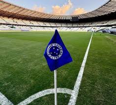 Cruzeiro negocia contratação de atacante da MLS
