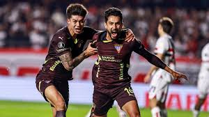 LDU Quito Sorprende al São Paulo y Avanza a Semifinales de Libertadores - Imagen principal del artículo