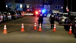 Un adolescent de 17 ans atteint par balles dans l’arrondissement de Saint-Laurent