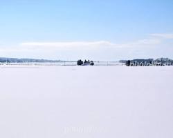 広大な雪原の画像