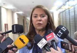 celeste amarilla