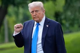 Trump anuncia nuevos aranceles del 50% a productos de Canadá a partir de enero de 2027