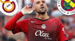 Fenerbahçe or Galatasaray? Vedat Muriqi made his choice