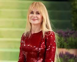 Nicole Kidman’s Slinky Satin Dress Includes a Lace Cutout That Plunges All the Way Down to Her Ribcage
