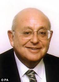 Sir David Garrard was one of the men listed by Tony Blair&#39;s aides as having bankrolled the Labour 2005 General Election campaign - article-0-04254AF90000044D-350_237x326