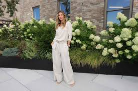Gisele Bündchen's Style: Affordable Fashion and Real Estate