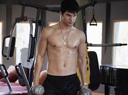 Résultat de recherche d'images pour "king cobra film"