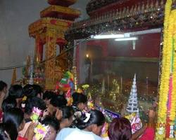 รูปภาพเจดีย์บรรจุสรีระสังขารพ่อท่านคล้าย วาจาสิทธิ์ วัดสวนขัน