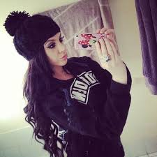 Résultat de recherche d'images pour "fille swagg"