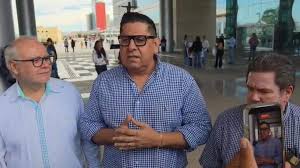 Reclaman panistas a Santiago de la Peña; exigen respeto a su proceso interno