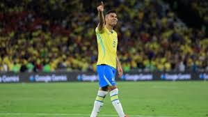 Casemiro marca, VAR confirma e Brasil volta à frente contra Panamá; veja