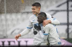 Carlos Forbs e Nazinho em destaque no dérbi de Bruges