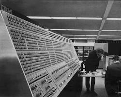 Imagem de IBM 360, um computador da terceira geração