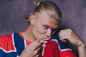Erling Haaland and Norway team-mates forced to wear different kit vs Iraq