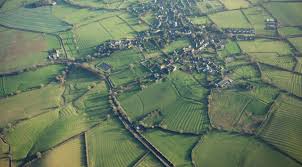 Résultat de recherche d'images pour "medieval village"