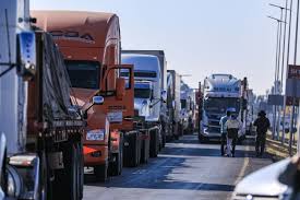 Paro Nacional de Transportistas Hoy En Vivo: Bloqueos y Carreteras Cerradas por Manifestación