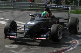 Fabio Carbone - Signature: Formel 3 Euroserie 2005 - Foto 6/