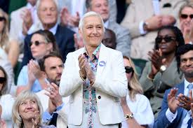 Martina Navratilova Crowns Wimbledon’s Cinderella: Emma Raducanu Emerges as Shocking Favorite After Sabalenka’s Stunning Exit
