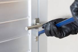 Résultat de recherche d'images pour "serrure de sécurité pour porte d'entrée"