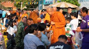 วันพระ: คู่มือฉบับสมบูรณ์สำหรับพุทธศาสนิกชนและผู้สนใจยุคใหม่