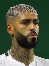 Nova gestão do Botafogo assina hoje venda de Barboza ao Palmeiras