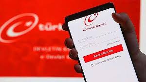 Mirasçılar İçin Yeni Dönem: Vefat Eden Yakının Risk Merkezi Raporu e-Devlet'ten Ücretsiz Alınabilecek — Onedio
