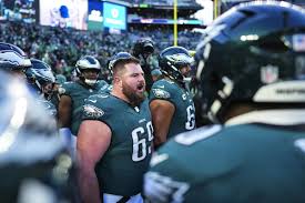 Landon Dickerson, Eagles Agree to Revised Contract