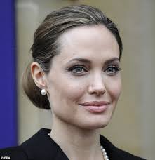 H ιατρική επιλογή της Angelina Jolie Images?q=tbn:ANd9GcTokpYQGaDuVBD8vQiPo1DWxhwAPFCDzUROZS4B6Y1NyQWBIl531g