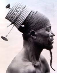 Résultat de recherche d'images pour "elongated skulls"