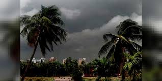 রাতের ঝড়বৃষ্টিতে নামল কলকাতার তাপমাত্রার পারদ, ক’দিন থাকবে মনোরম আবহাওয়া?