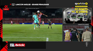 Árbitro consultou imagens e marcou penálti por mão de Morita: AVS fez assim o empate frente ao Sporting