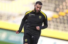 Benzema fica fora de jogo do Al-Ittihad em meio a impasse contratual