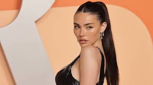 Madison Beer e Justin Herbert: Romance AQUECE antes do VS Fashion Show!