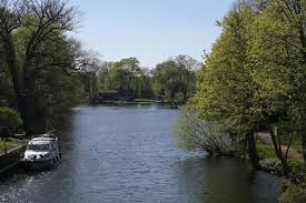 Frost in der Nacht, frühlingshaftes Wetter am Tag