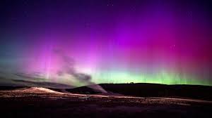 Northern Lights Unexpectedly Visible Across Northern U.S. and Southern New England Sunday Evening
