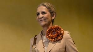 La historia del escolta de la infanta Elena que se matriculó con ella y acabó graduándose en Magisterio