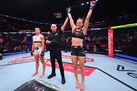 Stephanie Luciano Submits Marina Spasić In Round One | UFC Belgrade