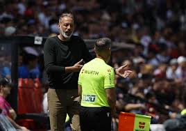 Matarazzo se libra de nuevo y el acta señala al director deportivo del Rayo: «¡Estáis jugando con el pan de mi casa!»