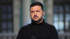 "Inacceptable": malgré la mise en garde de Zelensky, l'Union européenne se dit prête à lever ses sanctions contre deux oligarques russes — BFM