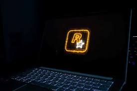 Criadora de GTA 6 adota táticas de espionagem para evitar novos vazamentos até novembro de 2026