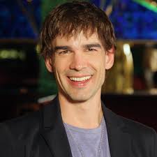 Christopher Gorham Finally Gets to Be a Ladies&#39; Man on Covert Affairs - Christopher-Gorham-Covert-Affairs-Season-5-Interview
