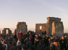 Résultat de recherche d'images pour "stonehenge celebration"