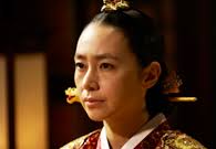 Kim Sun Kyung Mother of Lee Hwon. The classic gentle and sincere Joseon woman. - sunnmoon-cast-kim-sun-kyung