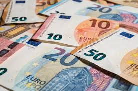 Dublin Player Wins €500k Daily Million Plus Prize Amidst Irish Lottery Frenzy