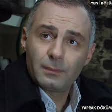 Ahmet Saraçoğlu (d. 24 Eylül 1975, Ankara) Tiyatro, sinema ve dizi oyuncusu - Ahmet_Saracoglu_1_131359