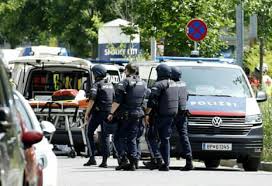 Ten people dead in attack at school in city of Graz in Austria, says mayor – Europe live