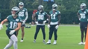 Eagles Confident In Short-Handed Receiving Room After Injuries Hit Hard