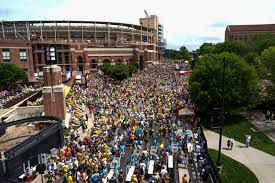 Savannah Bananas schedule at Neyland Stadium