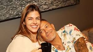 Las imágenes de Alejandro Sanz y Stephanie Cayo, de Miami a la tierra natal de la actriz entre declaraciones de amor